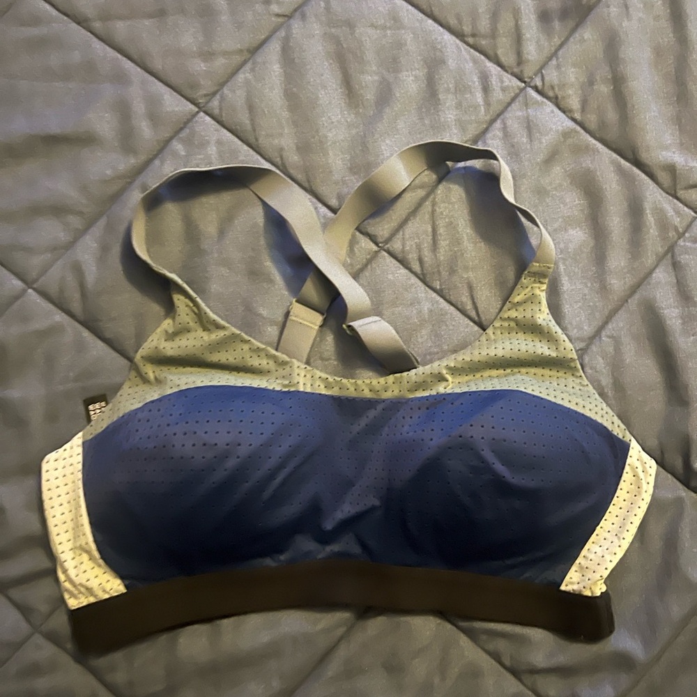 Bundle 10 sport bra 34c